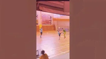 Оставил 🥚на паркете #минифутбол #futsal